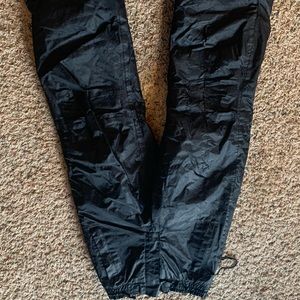 Youth Medium black Snowpants. Sandy River brand size 8.